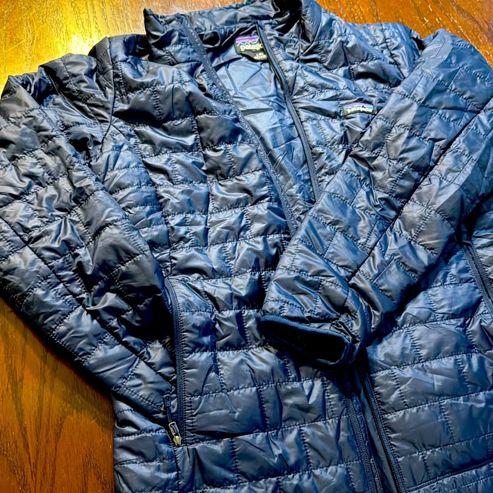 Patagonia women’s nano jacket large navy blue